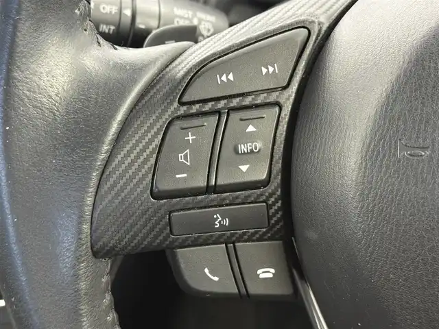 マツダ デミオ XD ブラックレザーリミテッド 愛知県 2016(平28)年 3.8万km パール 純正SDナビ/・フルセグTV/・Bluetooth/・FM/AM/・CD/DVD/・AUX/ヘッドアップディスプレイ/ブラインドスポットモニター/ドライブレコーダー/クルーズコントロール/LEDヘッドライト/リアパーキングセンサー/ハーフレザーシート/シートヒーター/車線逸脱警報システム/純正16インチアルミホイール/純正フロアマット/スマートキー