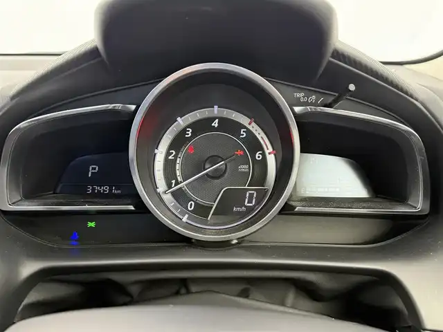 マツダ デミオ XD ブラックレザーリミテッド 愛知県 2016(平28)年 3.8万km パール 純正SDナビ/・フルセグTV/・Bluetooth/・FM/AM/・CD/DVD/・AUX/ヘッドアップディスプレイ/ブラインドスポットモニター/ドライブレコーダー/クルーズコントロール/LEDヘッドライト/リアパーキングセンサー/ハーフレザーシート/シートヒーター/車線逸脱警報システム/純正16インチアルミホイール/純正フロアマット/スマートキー