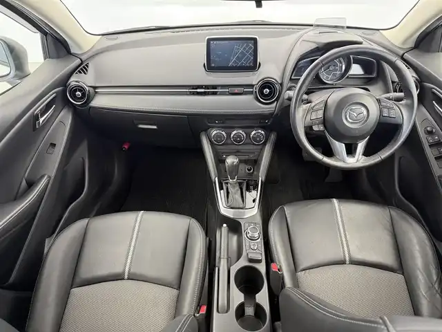 マツダ デミオ XD ブラックレザーリミテッド 愛知県 2016(平28)年 3.8万km パール 純正SDナビ/・フルセグTV/・Bluetooth/・FM/AM/・CD/DVD/・AUX/ヘッドアップディスプレイ/ブラインドスポットモニター/ドライブレコーダー/クルーズコントロール/LEDヘッドライト/リアパーキングセンサー/ハーフレザーシート/シートヒーター/車線逸脱警報システム/純正16インチアルミホイール/純正フロアマット/スマートキー