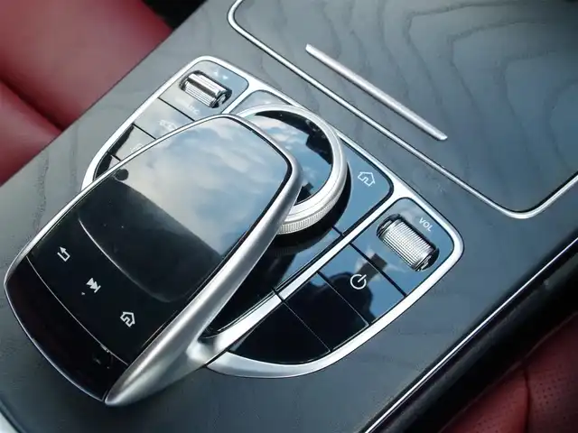 メルセデス・ベンツ Ｃ２２０ｄ ローレウスED スポーツプラスPKG 埼玉県 2020(令2)年 4.9万km シルバー 1オーナー /特別仕様車 /レッドレザーシート /アダプティブクルーズコントロール/レーダーセーフティパッケージ/Burmesterサウンド /ヘッドアップディスプレイ /CarPlay /ブラインドスポットモニター /パークセンサー/全周囲カメラ /純正ナビ /ETC /フルセグTV /ワイヤレス充電 /パフュームアトマイザー/シートヒーター/ベンチレーション/エアサス