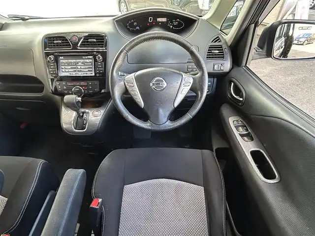 日産 セレナ ライダー Bライン Aセーフティ 宮城県 2014(平26)年 9.5万km ダイヤモンドブラック 登録時走行距離９４７９６km/・純正ナビ/・フルセグテレビ/・衝突軽減ブレーキ/・アラウンドビューモニター/・フリップダウンモニター/・両側パワースライドドア/・コーナーセンサー/・クルーズコントロール/・Bluetooth/・プッシュスタート/・スマートキー/・純正アルミホイール/・純正フロアマット/・ドアバイザー/・後席サンシェイド
