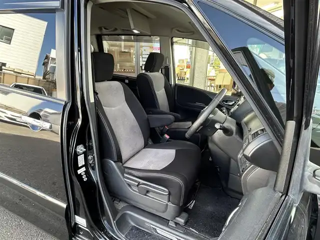 日産 セレナ ライダー Bライン Aセーフティ 宮城県 2014(平26)年 9.5万km ダイヤモンドブラック 登録時走行距離９４７９６km/・純正ナビ/・フルセグテレビ/・衝突軽減ブレーキ/・アラウンドビューモニター/・フリップダウンモニター/・両側パワースライドドア/・コーナーセンサー/・クルーズコントロール/・Bluetooth/・プッシュスタート/・スマートキー/・純正アルミホイール/・純正フロアマット/・ドアバイザー/・後席サンシェイド
