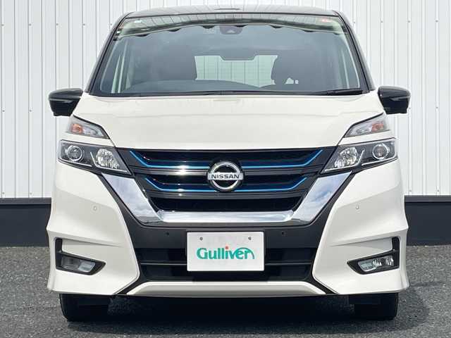 日産 セレナ e－パワー ハイウェイスター V 千葉県 2019(平31)年 3.9万km ブリリアントホワイトパール 2トーン 純正9インチナビ/(フルセグTV/BT/CD/DVD/FM/AM)/全周囲カメラ/ナビ連動ドライブレコーダー/デジタルインナーミラー/プロパイロット/純正フリップダウンモニター/両側パワースライドドア/ハンズフリーオートスライドドア/横滑り防止装置/ビルトインETC/アイドリングストップ/LEDヘッドライト/フォグランプ/オートライト/ウィンカーミラー/電動格納ミラー/純正16インチAW/シートヒーター/シートリフター/ステアリングヒーター/プッシュスタート/スマートキー/フロアマット/取扱説明書