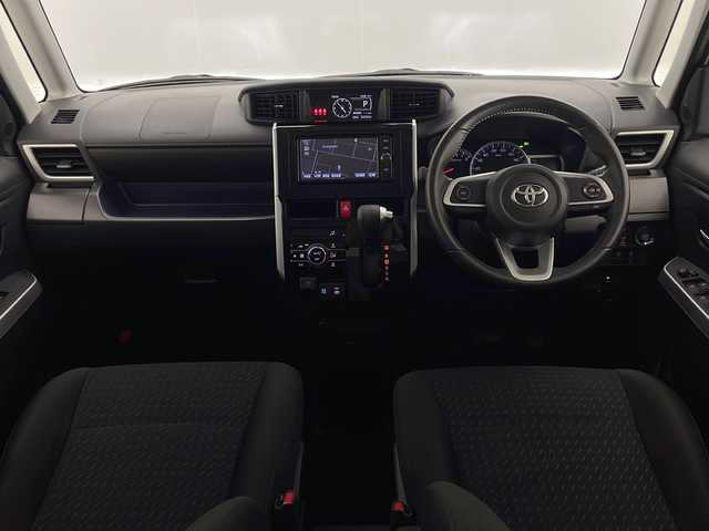 トヨタ ルーミー カスタムG 宮崎県 2020(令2)年 2.5万km パールホワイトⅢ 禁煙車/トヨタセーフティセンス/純正ナビTV/（NSZT-W66T/CD/DVD/Bluetooth/FMAM/フルセグTV)/純正バックカメラ/純正ビルトインETC/純正LEDオートライト/純正LEDフォグ/純正15インチアルミ/純正フロアマット/両側電動スライドドア/プリクラッシュセーフティ/オートマチックハイビーム/レーンディパーチャーアラート/アダプティブクルーズコントロール/クリアランスソナー/電子パーキング／オートホールド/オートエアコン/オート電動格納ミラー/本革巻ハンドル/スマートキー/プッシュエンジンスタート/新車時保証書/取扱い説明書