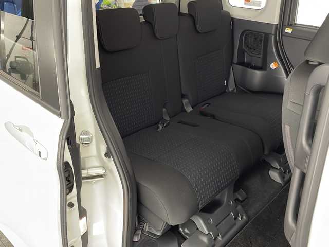 トヨタ ルーミー カスタムG 宮崎県 2020(令2)年 2.5万km パールホワイトⅢ 禁煙車/トヨタセーフティセンス/純正ナビTV/（NSZT-W66T/CD/DVD/Bluetooth/FMAM/フルセグTV)/純正バックカメラ/純正ビルトインETC/純正LEDオートライト/純正LEDフォグ/純正15インチアルミ/純正フロアマット/両側電動スライドドア/プリクラッシュセーフティ/オートマチックハイビーム/レーンディパーチャーアラート/アダプティブクルーズコントロール/クリアランスソナー/電子パーキング／オートホールド/オートエアコン/オート電動格納ミラー/本革巻ハンドル/スマートキー/プッシュエンジンスタート/新車時保証書/取扱い説明書