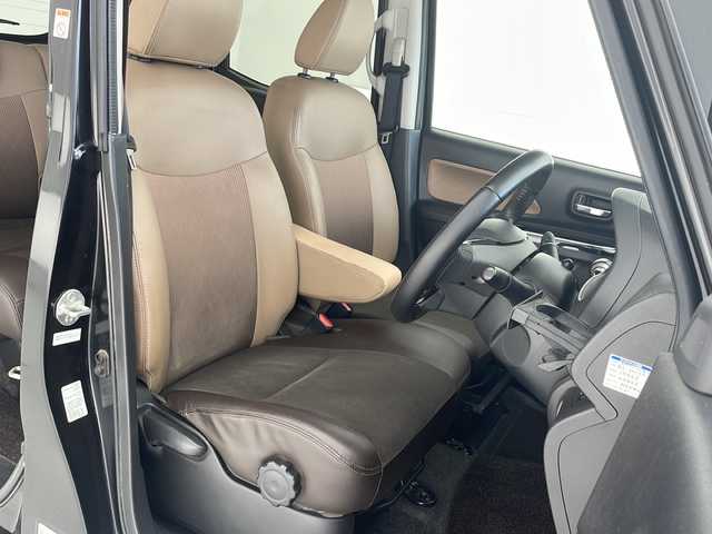 日産 デイズ ルークス HWS X Vセレクション 沖縄県 2018(平30)年 8.6万km ブラック 純正ナビ(MM317D-W)/(フルセグＴＶ　ＤＶＤ再生　ＢＴ接続)/アラウンドビューモニター　/両側パワースライドドア　/ＥＴＣ　/エマージェンシーブレーキ　/レーンキープ　/オートマチックハイビーム　/ＬＥＤオートライト　/ステアリングスイッチ