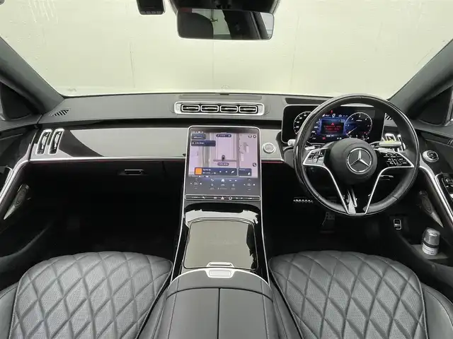 メルセデス・ベンツ Ｓ４００ｄ 4マチック AMGライン 東京都 2022(令4)年 1.7万km ダイヤモンドホワイト 3Dコクピットディスプレイ/MBUX/レザーエクスクルーシブパッケージ/64色アンビエントライト/HUD/LEDデジタルライト/360°カメラ/Burmesterサウンド/パノラマサンルーフ/ナッパ黒革シート/前席シートベンチレーション/全席シートヒーター/リモートパーキングアシスト/ACC/BSA/LKA/Aステアアシスト/Aレーンチェンジアシスト/ダイナミックセレクト/パドルシフト/ソフトクローズドドア/ワイヤレスチャージ/ダイナミックロービームヘッドライト/パワートランク/フットオープナー/エアサス/純正20inchAW/保証書　取説　スペアキー