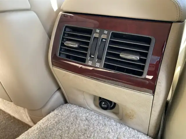 レクサス ＬＳ 460 バージョンS Iパッケージ 長野県 2006(平18)年 9.2万km ホワイトパールクリスタルシャイン LEXUSプレミアムサウンドシステム/　イージークローザー/　バックカメラ/　ETC/　エンジンスターター/　メモリ付きパワーシート/　シートヒーター/シートクーラー/　純正HDDナビ（FM/AM/CD/DVD/MD）/　クルコン/　オートライト/　オートホールド/　プッシュスタート/　ステアリングスイッチ/　パワーバックドア/　防眩ミラー