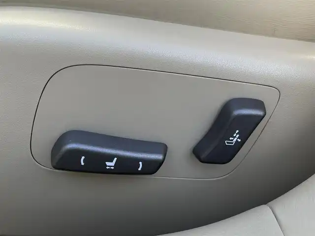 レクサス ＬＳ 460 バージョンS Iパッケージ 長野県 2006(平18)年 9.2万km ホワイトパールクリスタルシャイン LEXUSプレミアムサウンドシステム/　イージークローザー/　バックカメラ/　ETC/　エンジンスターター/　メモリ付きパワーシート/　シートヒーター/シートクーラー/　純正HDDナビ（FM/AM/CD/DVD/MD）/　クルコン/　オートライト/　オートホールド/　プッシュスタート/　ステアリングスイッチ/　パワーバックドア/　防眩ミラー