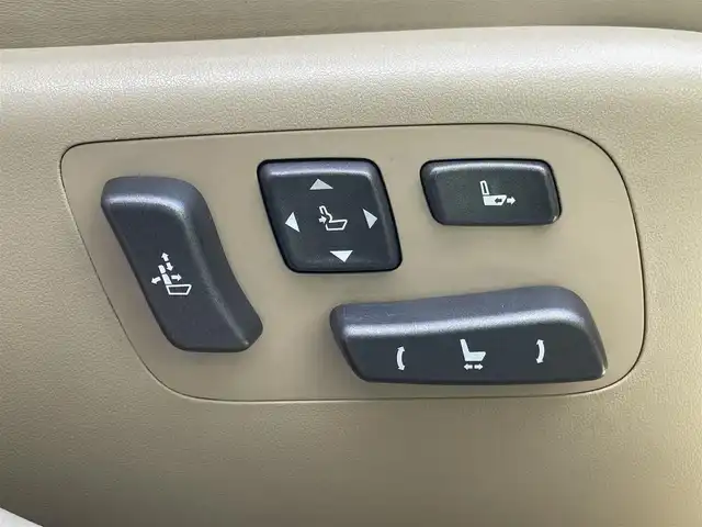 レクサス ＬＳ 460 バージョンS Iパッケージ 長野県 2006(平18)年 9.2万km ホワイトパールクリスタルシャイン LEXUSプレミアムサウンドシステム/　イージークローザー/　バックカメラ/　ETC/　エンジンスターター/　メモリ付きパワーシート/　シートヒーター/シートクーラー/　純正HDDナビ（FM/AM/CD/DVD/MD）/　クルコン/　オートライト/　オートホールド/　プッシュスタート/　ステアリングスイッチ/　パワーバックドア/　防眩ミラー