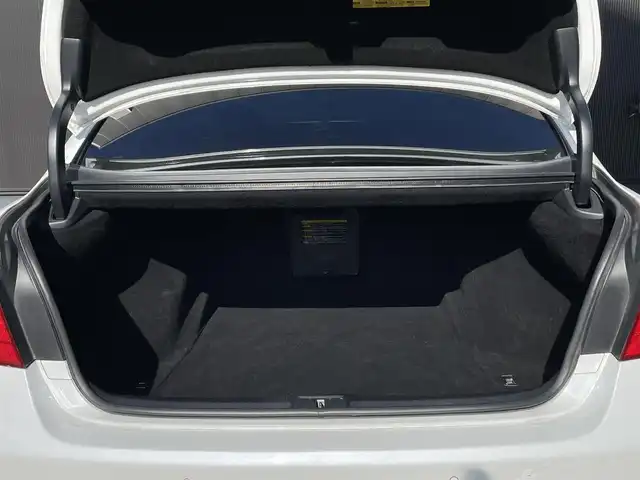 レクサス ＬＳ 460 バージョンS Iパッケージ 長野県 2006(平18)年 9.2万km ホワイトパールクリスタルシャイン LEXUSプレミアムサウンドシステム/　イージークローザー/　バックカメラ/　ETC/　エンジンスターター/　メモリ付きパワーシート/　シートヒーター/シートクーラー/　純正HDDナビ（FM/AM/CD/DVD/MD）/　クルコン/　オートライト/　オートホールド/　プッシュスタート/　ステアリングスイッチ/　パワーバックドア/　防眩ミラー