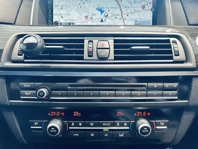 ＢＭＷ ５２３ｄ Mスポーツ 大阪府 2015(平27)年 6.1万km 白 ACC/純正ナビ/TV/バックカメラ/USB/AUX/Bluetooth/純正18インチAW/HIDヘッドライト/クリアランスソナー/パドルシフト/スマートキー/パワーシート/Dシートメモリ/ETC