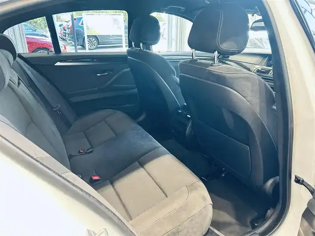 ＢＭＷ ５２３ｄ Mスポーツ 大阪府 2015(平27)年 6.1万km 白 ACC/純正ナビ/TV/バックカメラ/USB/AUX/Bluetooth/純正18インチAW/HIDヘッドライト/クリアランスソナー/パドルシフト/スマートキー/パワーシート/Dシートメモリ/ETC