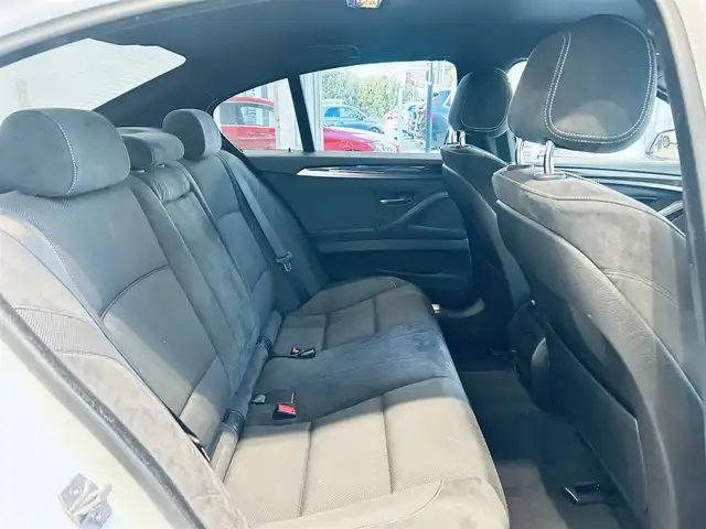 ＢＭＷ ５２３ｄ Mスポーツ 大阪府 2015(平27)年 6.1万km 白 ACC/純正ナビ/TV/バックカメラ/USB/AUX/Bluetooth/純正18インチAW/HIDヘッドライト/クリアランスソナー/パドルシフト/スマートキー/パワーシート/Dシートメモリ/ETC