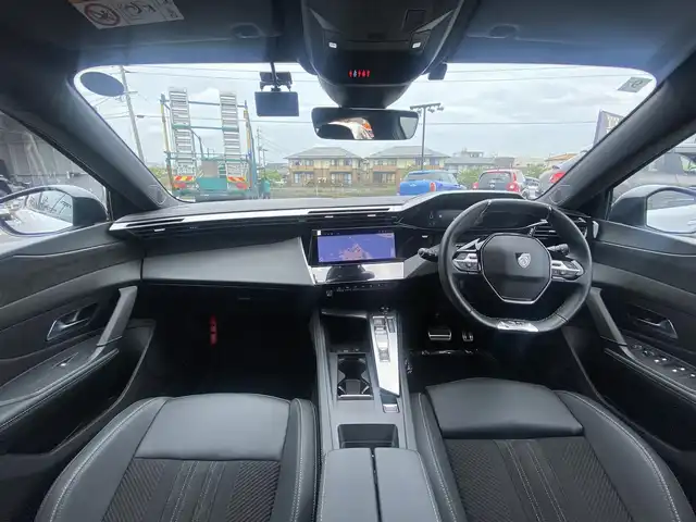 プジョー プジョー ３０８ GT ブルーHDi 福岡県 2024(令6)年 0.4万km 白 ・1オーナー/・アクティブクルーズコントロール/・純正HDDナビ/USB/Bluetooth/AppleCarPlay/・全方位カメラ/・ハーフレザーシート/シートヒーター/・社外ETC/・純正18AW/・プッシュスタート/・パーキングアシスト/・アイドリングストップ/・スマートキー/・パワーシート/・レーンキープアシスト/・オートライト/・LEDライト