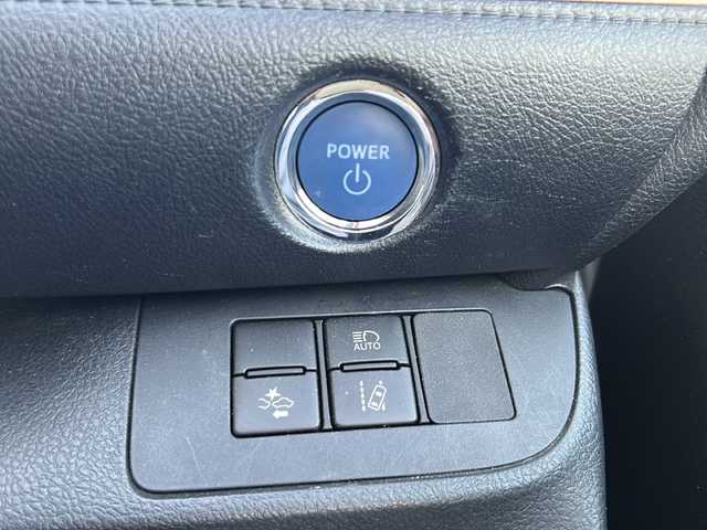 トヨタ シエンタ ハイブリッド G 神奈川県 2017(平29)年 3.4万km ホワイトパールクリスタルシャイン ワンオーナー/純正ナビ（CD/DVD/AM/FM/SD/BT/フルセグTV)/バックカメラ/前方ドライブレコーダー/ETC2.0/モデリスタエアロ/両側パワースライドドア/横滑り防止装置/レーンキープアシスト/プリクラッシュ/ABS/エンジンスタートボタン/オートライト/純正マット/スペアキー×１/保証書/取扱説明書