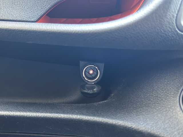 トヨタ シエンタ ハイブリッド G 神奈川県 2017(平29)年 3.4万km ホワイトパールクリスタルシャイン ワンオーナー/純正ナビ（CD/DVD/AM/FM/SD/BT/フルセグTV)/バックカメラ/前方ドライブレコーダー/ETC2.0/モデリスタエアロ/両側パワースライドドア/横滑り防止装置/レーンキープアシスト/プリクラッシュ/ABS/エンジンスタートボタン/オートライト/純正マット/スペアキー×１/保証書/取扱説明書