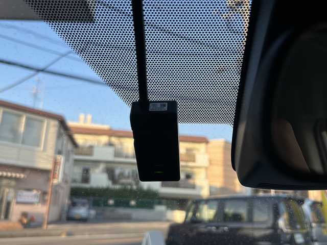 トヨタ シエンタ ハイブリッド G 神奈川県 2017(平29)年 3.4万km ホワイトパールクリスタルシャイン ワンオーナー/純正ナビ（CD/DVD/AM/FM/SD/BT/フルセグTV)/バックカメラ/前方ドライブレコーダー/ETC2.0/モデリスタエアロ/両側パワースライドドア/横滑り防止装置/レーンキープアシスト/プリクラッシュ/ABS/エンジンスタートボタン/オートライト/純正マット/スペアキー×１/保証書/取扱説明書