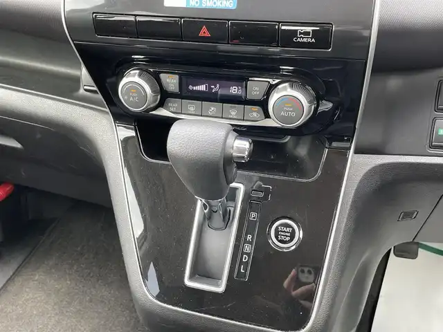 日産 セレナ X V 宮崎県 2022(令4)年 7.1万km ダークメタルグレー 寒冷地仕様/社外ナビ/アラウンドビューモニター　/Ｂｌｕｅｔｏｏｔｈ　/両側パワースライドドア　/オートライト　/ＥＴＣ　/スマートキー