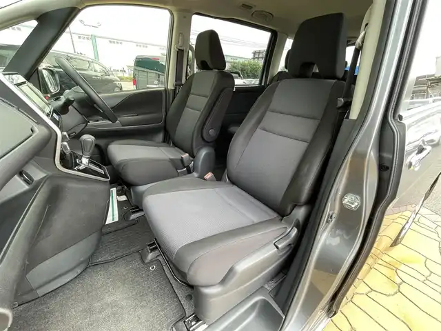 日産 セレナ X V 宮崎県 2022(令4)年 7.1万km ダークメタルグレー 寒冷地仕様/社外ナビ/アラウンドビューモニター　/Ｂｌｕｅｔｏｏｔｈ　/両側パワースライドドア　/オートライト　/ＥＴＣ　/スマートキー