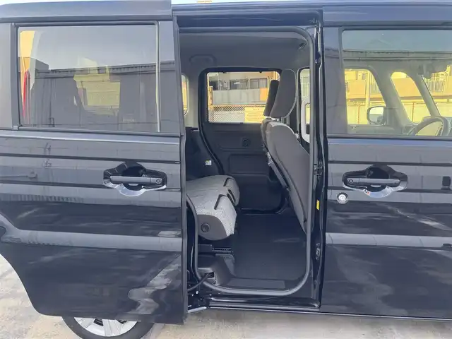 スズキ スペーシア HYBRID X 広島県 2024(令6)年 0.5万km ブルーイッシュブラックパール3 ワンオーナー/全方位モニター付メモリーナビゲーション/・スズキコネクト/・9インチHDディスプレイ/・フルセグTV/・AppleCarPlay/AndroidAuto/・全方位モニター用カメラ/・USBソケット/セーフティーパッケージ/・アダプティブクルーズコントロール/・車線維持支援機能/・電子パーキングブレーキ/・オートブレーキホールド/セーフティーサポート/両側パワースライドドア/フロントシートヒーター/パーソナルテーブル