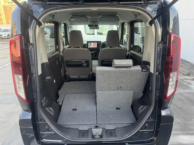 スズキ スペーシア HYBRID X 広島県 2024(令6)年 0.5万km ブルーイッシュブラックパール3 ワンオーナー/全方位モニター付メモリーナビゲーション/・スズキコネクト/・9インチHDディスプレイ/・フルセグTV/・AppleCarPlay/AndroidAuto/・全方位モニター用カメラ/・USBソケット/セーフティーパッケージ/・アダプティブクルーズコントロール/・車線維持支援機能/・電子パーキングブレーキ/・オートブレーキホールド/セーフティーサポート/両側パワースライドドア/フロントシートヒーター/パーソナルテーブル