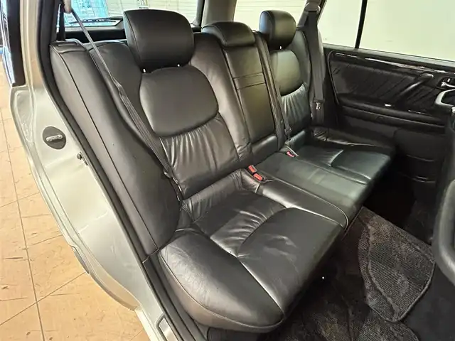 トヨタ クラウン エステート アスリート G 群馬県 2005(平17)年 10.1万km シルバーM 禁煙車　スーパーライブサウンドシステム　純正メーカーナビ　ＥＴＣ　革巻きステアリング　黒革　前席パワーシート　ルーフレール　純正１６インチＡＷ　純正フロアマット　純正ドアバイザー　リモコンキー