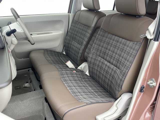 スズキ ラパン ＬＣ L 沖縄県 2023(令5)年 0.7万km テラコッタピンクメタリック 純正ディスプレイオーディオ/　（Bluetooth/USB/AM/FM）/バックカメラ/衝突被害軽減システム/コーナーセンサー/アイドリングストップ/ハーフレザーシート/シートヒーター/純正フロアマット/スマートキー/プッシュスタート/LEDヘッドライト/オートライト