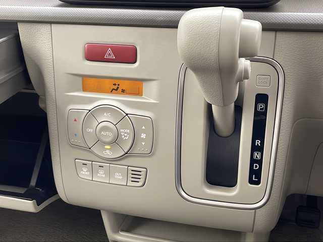 スズキ ラパン ＬＣ L 沖縄県 2023(令5)年 0.7万km テラコッタピンクメタリック 純正ディスプレイオーディオ/　（Bluetooth/USB/AM/FM）/バックカメラ/衝突被害軽減システム/コーナーセンサー/アイドリングストップ/ハーフレザーシート/シートヒーター/純正フロアマット/スマートキー/プッシュスタート/LEDヘッドライト/オートライト