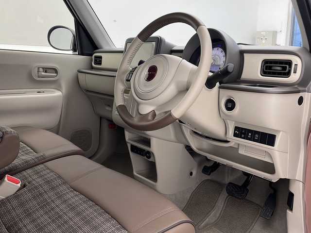 スズキ ラパン ＬＣ L 沖縄県 2023(令5)年 0.7万km テラコッタピンクメタリック 純正ディスプレイオーディオ/　（Bluetooth/USB/AM/FM）/バックカメラ/衝突被害軽減システム/コーナーセンサー/アイドリングストップ/ハーフレザーシート/シートヒーター/純正フロアマット/スマートキー/プッシュスタート/LEDヘッドライト/オートライト