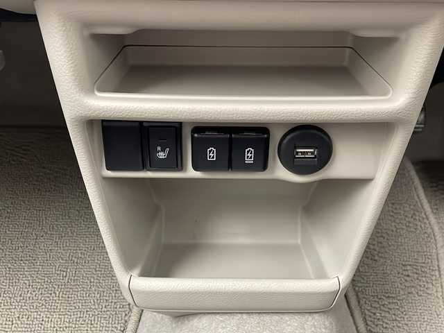 スズキ ラパン ＬＣ L 沖縄県 2023(令5)年 0.7万km テラコッタピンクメタリック 純正ディスプレイオーディオ/　（Bluetooth/USB/AM/FM）/バックカメラ/衝突被害軽減システム/コーナーセンサー/アイドリングストップ/ハーフレザーシート/シートヒーター/純正フロアマット/スマートキー/プッシュスタート/LEDヘッドライト/オートライト