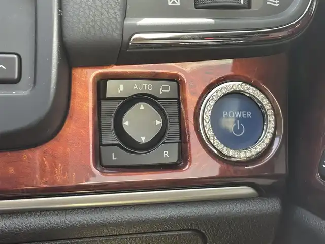 トヨタ クラウン マジェスタ 静岡県 2013(平25)年 11.9万km ホワイトパールクリスタルシャイン メーカーナビ/フルセグ/CD/DVD/Bluetooth/バックカメラ/プリクラッシュセーフティ/レーダークルーズコントロール/オートハイビーム/ヘッドライトウォッシャー/全ドアイージークローザー/スマートキー/革調シートカバー/純正18インチアルミ/前席シートヒーター/前席パワーシート/ハンドルヒーター/ドライブレコーダー/BSM/ビルトインETC/サマータイヤ24年製[LE MANS V+]/トヨタ記録簿H26/27/28/30/R2/4/5年有り