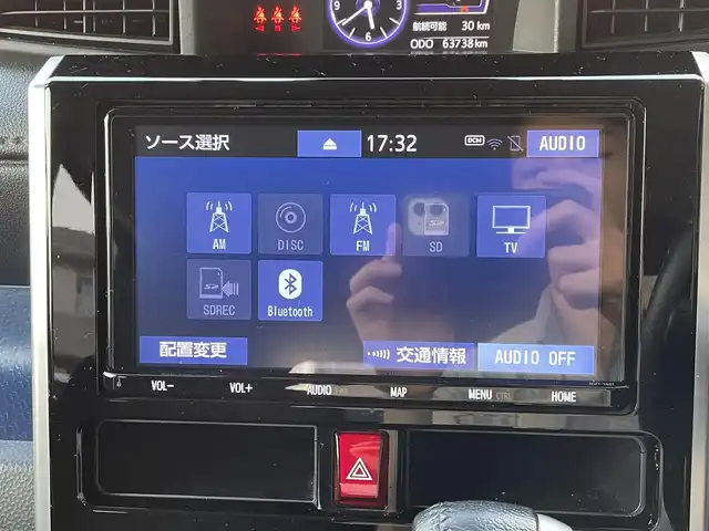 トヨタ ルーミー カスタムG 埼玉県 2019(令1)年 6.4万km パールホワイトⅢ 1オーナー/純正9インチナビ/フルセグ・CD・DVD・BT/Bカメラ/PCS/TRC/アイドリングストップ/クルコン(追従なし)/コーナーセンサー/シートヒーター(D/N席)/ETC/LEDヘッドライト/オートライト/オートハイビーム/フォグランプ/両側パワースライドドア/純正前ドラレコ/社外AW(165/65/R14・スタッドレス付き)/スマートキー2本/保証書/取扱説明書