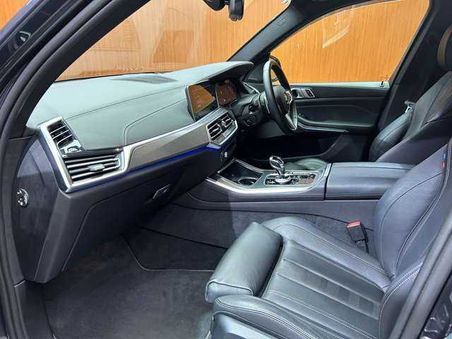 ＢＭＷ Ｘ５ xDrive 35d Mスポーツ 千葉県 2019(令1)年 5.2万km アークティック パノラマＳＲ　/ＯＰ２２インチＡＷ　/プラスＰＫＧ　/純正ナビ　/３６０°カメラ　/ＡＣＣ　/ＨＵＤ　/黒革　/シートヒーター　/パワーシート　/ＬＥＤヘッドライト　/オートライト　/電動リアゲート　/ドライブレコーダー