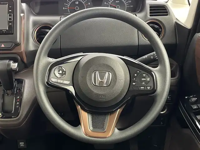 ホンダ Ｎ ＢＯＸ G･L ホンダセンシング カッパーブラウンスタイル 新潟県 2019(平31)年 3万km 黒Ⅱ 純正SDナビ　BT/CD/DVD/USB/ツートンカラー　/スペアキー1本　/保証書　/取扱説明書　/記録簿　/レーダークルーズコントロール　/両側パワースライドア　/コーナーセンサー　/バックカメラ/サイドアンダーミラー/サイドビューサポートミラー/前方ドライブレコーダー　/ETC　/純正フロアマット/充電ポート×２