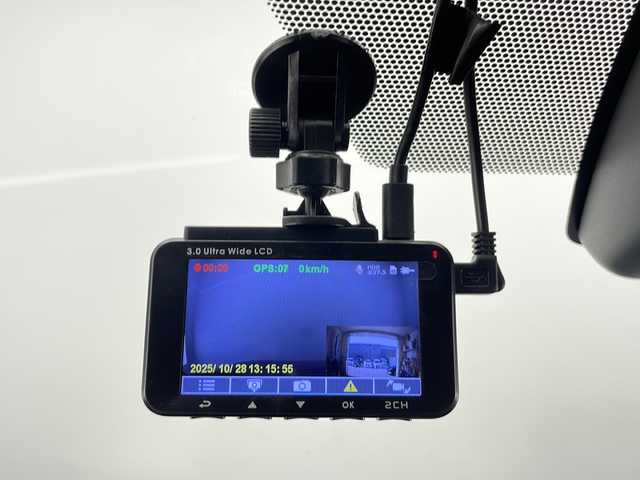 トヨタ ＲＡＶ４ G 長野県 2020(令2)年 3.1万km アティチュードブラックマイカ 4WD/純正メモリナビ/AM/FM/Bluetooth/USB入力端子/クルーズコントロール（追従走行有り）/レーンキープアシスト/アラウンドビューモニター/前後ドライブレコーダー/D席メモリ付きパワーシート/シートヒーター（前後）/エアシート（前後）/ステアリングヒーター/パワーバックドア/ビルトインETC2.0/コーナーセンサー（前後）/電格ミラー/LEDヘッドライト/純正フロアマット/純正18インチアルミ夏タイヤ/スマートキー