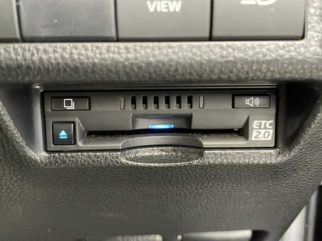 トヨタ ＲＡＶ４ G 長野県 2020(令2)年 3.1万km アティチュードブラックマイカ 4WD/純正メモリナビ/AM/FM/Bluetooth/USB入力端子/クルーズコントロール（追従走行有り）/レーンキープアシスト/アラウンドビューモニター/前後ドライブレコーダー/D席メモリ付きパワーシート/シートヒーター（前後）/エアシート（前後）/ステアリングヒーター/パワーバックドア/ビルトインETC2.0/コーナーセンサー（前後）/電格ミラー/LEDヘッドライト/純正フロアマット/純正18インチアルミ夏タイヤ/スマートキー