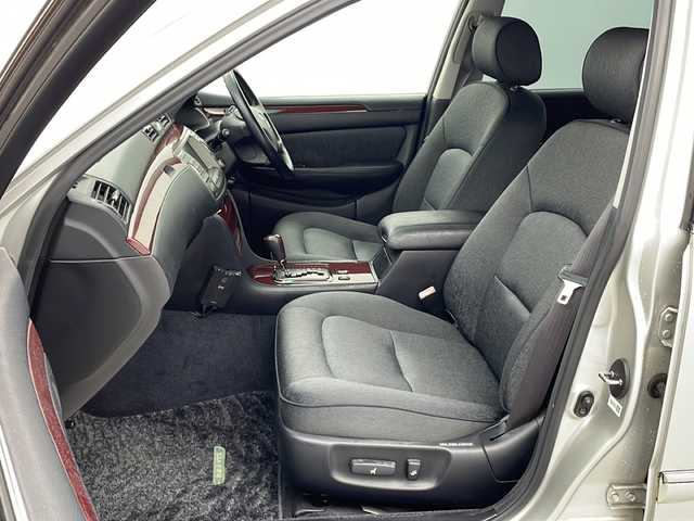 トヨタ ブレビス Ai300 栃木県 2002(平14)年 8.5万km シルバーM 純正ナビ/【ワンセグ/CD/FM/AM/MD】/クルーズコントロール/ETC/バックカメラ/D/Nパワーシート(メモリー機能付き)/ドアバイザー/電格ミラー