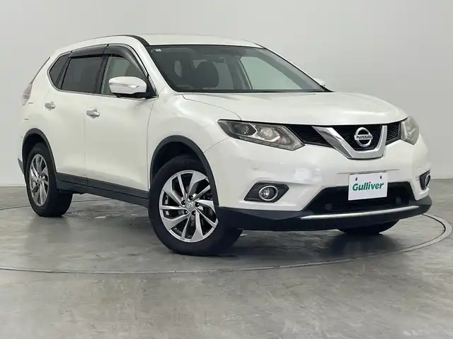日産 エクストレイル 20Xtt エマージェンシーブレーキ 群馬県 2017(平29)年 5.5万km ブリリアントホワイトパール 純正ナビ　全周囲カメラ　ブラインドスポットモニター　衝突被害軽減ブレーキ　車線逸脱警報　手動運転装置　車いす収納装置付　パワーバックドア　シートヒーター　ＥＴＣ　ＬＥＤ　ドライブレコーダー　禁煙車