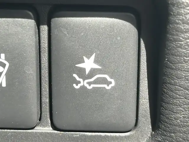 三菱 デリカＤ：５ アーバンギア G 岡山県 2019(平31)年 4.1万km ダイヤモンドブラックマイカ 登録時走行距離40168km/純正10.1インチナビ/フリップダウンモニター/フルセグTV(AM.FM.CD.DVD.TV.BT)/両側パワースライドドア/全方位カメラ/ETC/e-Assist/クリアランスソナー/衝突軽減ブレーキ/横滑り防止装置/クルーズコントロール(追従走行あり)/車線逸脱警報（レーンキープアシスト）/オートライト/オートマチックハイビーム/アイドリングストップ/18インチ純正AW/純正フロアマット/スマートキー