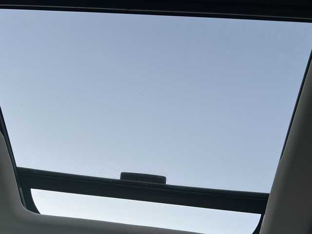 トヨタ ハリアー 240G プレミアム Lパッケージ 徳島県 2010(平22)年 11万km ブラック 純正HDDナビ/（DISC/MD）/サンルーフ/バックカメラ/純正18AW/前席パワーシート/ハーフレザーシート/前席シートヒーター/ステアリングリモコン/純正ドアバイザー/社外フロアマット/ETC/リモコンキー/キセノンヘッドライト