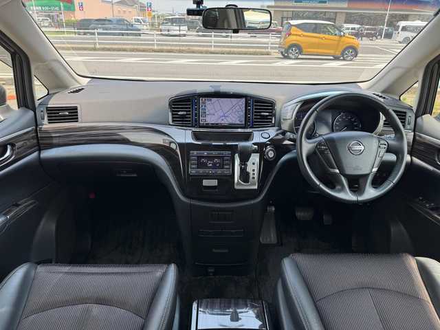 日産 エルグランド 250ハイウェイスターS 滋賀県 2017(平29)年 4.6万km ブリリアントホワイトパール ワンオーナー/純正9インチフルセグナビ/　フルセグ Bluetooth CD DVD SD/バックカメラ/純正フリップダウンモニター/純正ナビ連動ETC/純正ナビ連動ETC/クルーズコントロール/両側パワースライドドア/スンマートキー×2/プッシュスタート/純正18インチナビ/純正HIDヘッドライト/純正フロアマット/純正ドアバイザー/