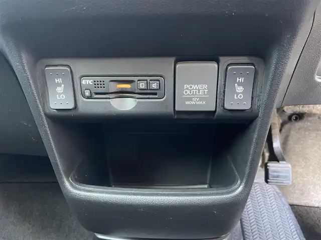 ホンダ Ｎ ＢＯＸ カスタム ターボ SSブラックSパッケージ 福島県 2017(平29)年 9.2万km クリスタルブラックパール (株)IDOMが運営する【じしゃロン福島店】の自社ローン専用車両になります。こちらは現金またはオートローンご利用時の価格です。自社ローンご希望の方は別途その旨お申付け下さい/純正ナビ（AM/FM/CD/iPod/SD/BT)/ワンセグテレビ/バックカメラ/両側パワースライドドア/ETC/クルーズコントロール/シートヒーター/ステアリングスイッチ/パドルシフト/ハーフレザーシート/純正15インチアルミ/純正マット/バイザー/衝突被害軽減ブレーキ/横滑り防止装置