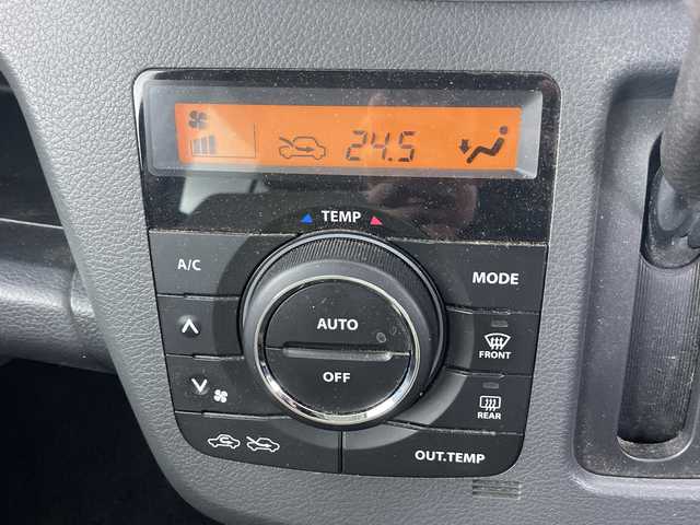 スズキ ワゴンＲ FX 愛知県 2013(平25)年 3.4万km スペリアホワイト 純正オーディオ/(CD AUX FM AM)/衝突軽減ブレーキ/アイドリングストップ/純正フロアマット/電動格納ドアミラー/ドアバイザー/横滑り防止装置/ヘッドライトレベライザー/ISO FIX/ABS/盗難防止装置/Wエアバック