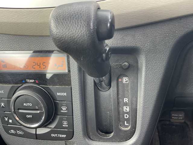 スズキ ワゴンＲ FX 愛知県 2013(平25)年 3.4万km スペリアホワイト 純正オーディオ/(CD AUX FM AM)/衝突軽減ブレーキ/アイドリングストップ/純正フロアマット/電動格納ドアミラー/ドアバイザー/横滑り防止装置/ヘッドライトレベライザー/ISO FIX/ABS/盗難防止装置/Wエアバック