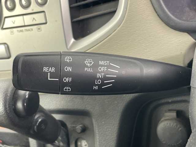 スズキ ワゴンＲ FX 愛知県 2013(平25)年 3.4万km スペリアホワイト 純正オーディオ/(CD AUX FM AM)/衝突軽減ブレーキ/アイドリングストップ/純正フロアマット/電動格納ドアミラー/ドアバイザー/横滑り防止装置/ヘッドライトレベライザー/ISO FIX/ABS/盗難防止装置/Wエアバック