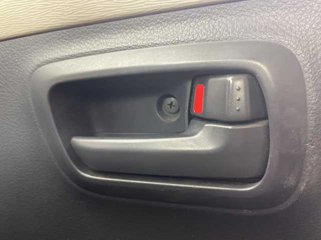 スズキ ワゴンＲ FX 愛知県 2013(平25)年 3.4万km スペリアホワイト 純正オーディオ/(CD AUX FM AM)/衝突軽減ブレーキ/アイドリングストップ/純正フロアマット/電動格納ドアミラー/ドアバイザー/横滑り防止装置/ヘッドライトレベライザー/ISO FIX/ABS/盗難防止装置/Wエアバック