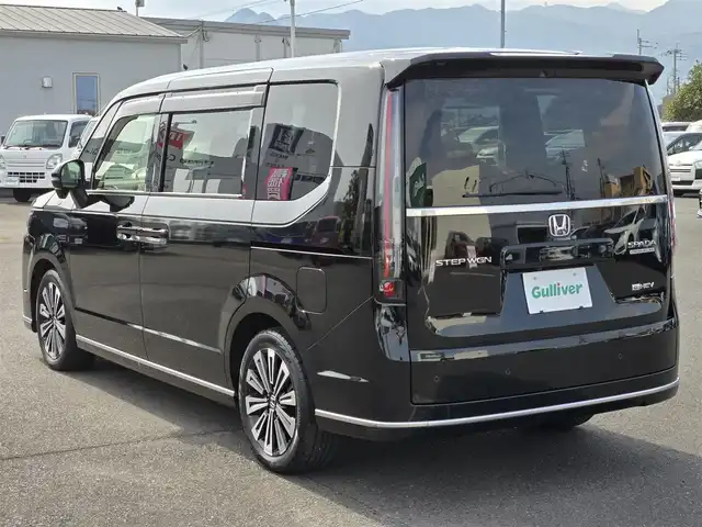ホンダ ステップワゴン スパーダ eHEV プレミアムライン 鹿児島県 2022(令4)年 7万km クリスタルブラックパール １５．６インチフリップダウンモニター/アダプティブクルーズコントロール　/両側パワースライドドア　/ビルトインＥＴＣ　/Ｄ＋Ｎ席シートヒーター　/マルチビューカメラシステム　/前後ドライブレコーダー/純正11.4インチナビ/Bluetoothオーディオ/電動リアゲート/ホンダセンシング/MTモード付きAT/パドルシフト/純正アルミホイール(17インチ)/前後コーナーセンサー/横滑り防止装置/レーンキープアシスト/エアバッグ(W＋サイド)/カーテンエアバッグ/プッシュスタート/スマートキー