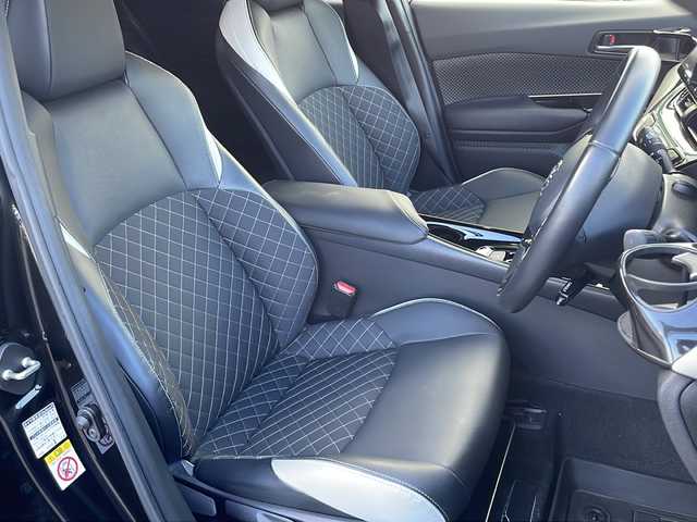 トヨタ Ｃ－ＨＲ G－T モード ネロ 栃木県 2019(平31)年 1.9万km ブラックマイカ ワンオーナー/特別仕様車「Ｇ－Ｔ　モード・ネロ」/モデリスタフロントスポイラー/純正ナビ/Bluetooth/CD/DVD/TV/SD/ビルトインETC/バックカメラ/衝突被害軽減ブレーキ/トラクションコントロール/ブラインドスポットモニター/衝突安全ボディー/UVカットガラス/追従型クルーズコントロール/本革巻きステアリング/フルオートエアコン/ドアバイザー/プッシュスタート/LEDヘッドライト/保証書/記録簿