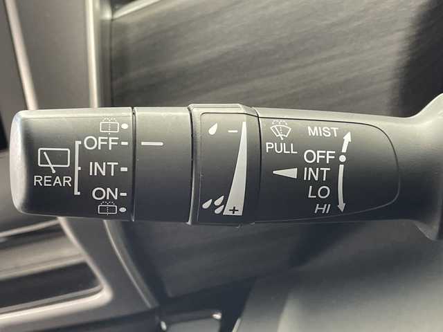 ホンダ フリード＋ ハイブリット G ホンダセンシング 岐阜県 2020(令2)年 7万km プラチナホワイトパール 純正SDナビ（VXM-204VFi)/フルセグ/DVD/BT/USB/バックカメラ/ホンダセンシング/・アダプティブクルーズコントロール/・誤発進抑制機能:/・車線維持支援システム/・後方誤発進抑制機能/・衝突被害軽減ブレーキ/パーキングセンサー/純正ドライブレコーダー/純正ビルトインETC/ハーフレザーシート/前席シートヒーター/両側パワースライドドア/純正フロアマット/サンシェード/純正15インチAW/寒冷地仕様/プッシュスタート/LEDオートライト